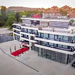 Caesar 2 Hotel
